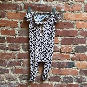 Posh Peanut Pink leopard Henley Romper, 6-9 months, Bamboo